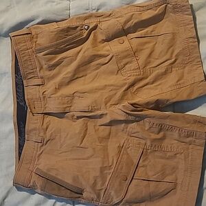 Eddie Bauer 36 ascend shorts